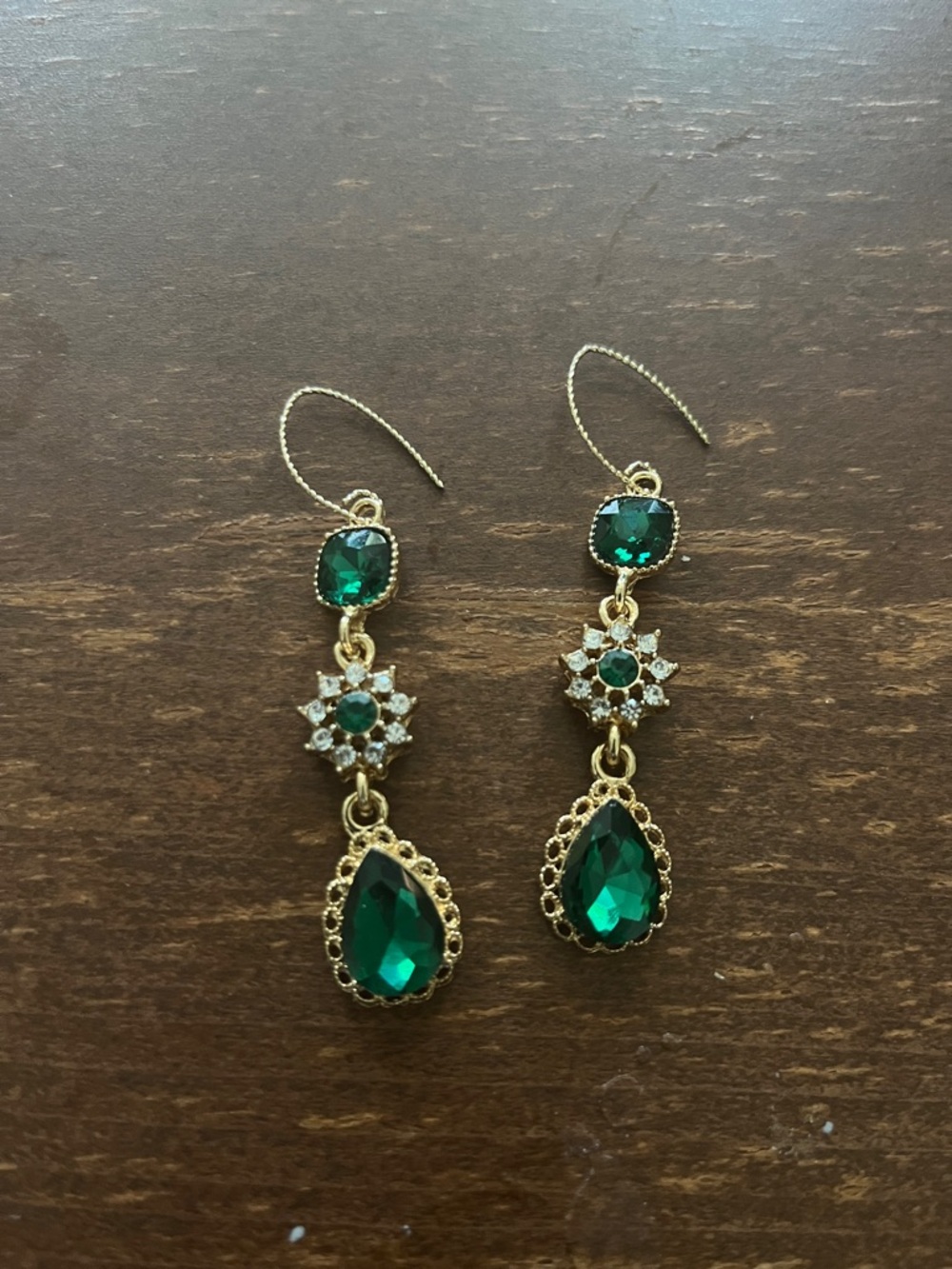 Teardrop Earrings 💚